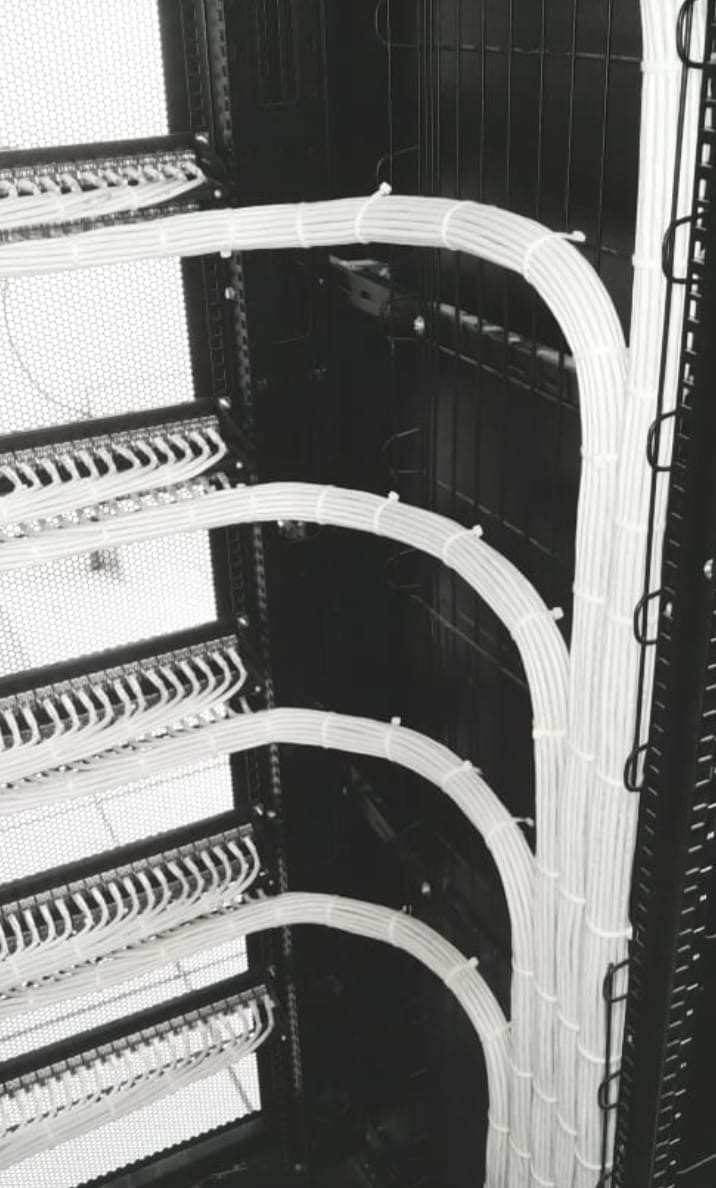 Cable Arc B&W